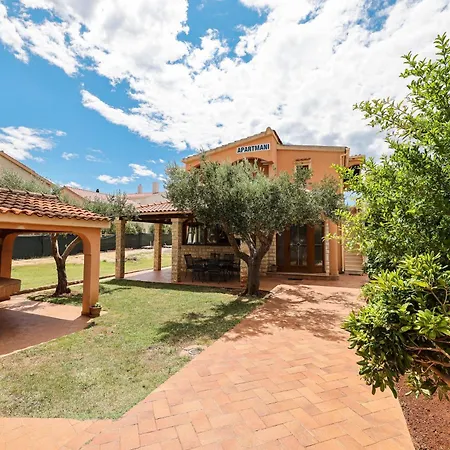 Vesna Апартаменты *